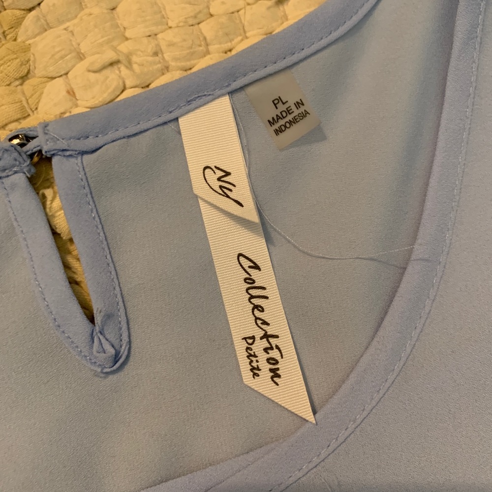 Modern Ruffle Blouse - Picture 2 of 3